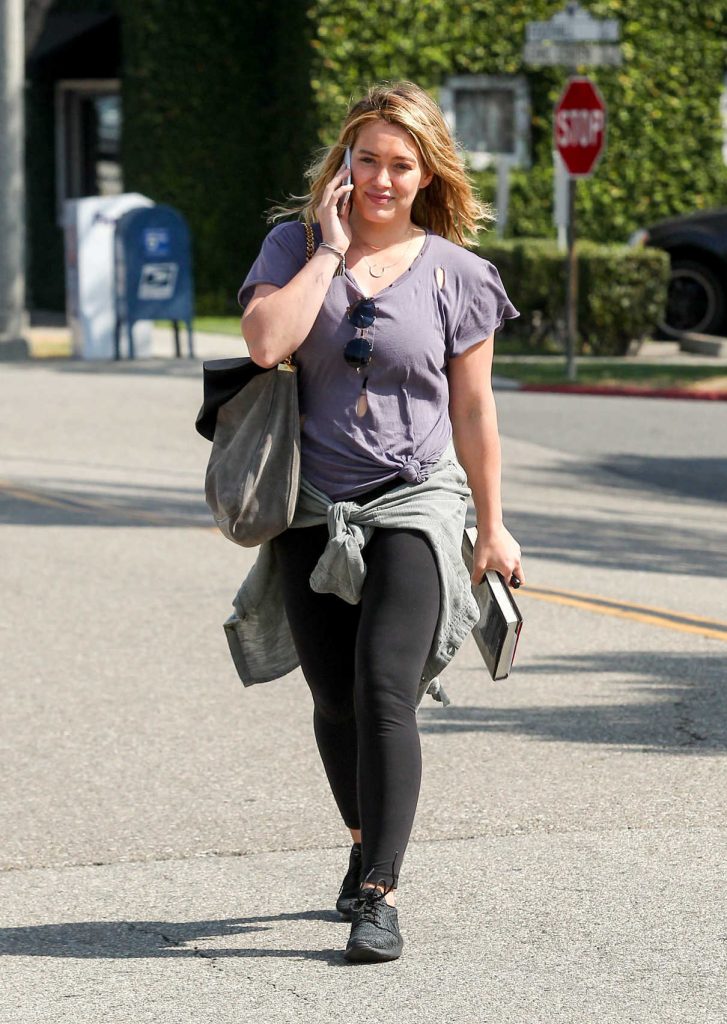 Hilary Duff Was Seen Out in Los Angeles 10/14/2016-1