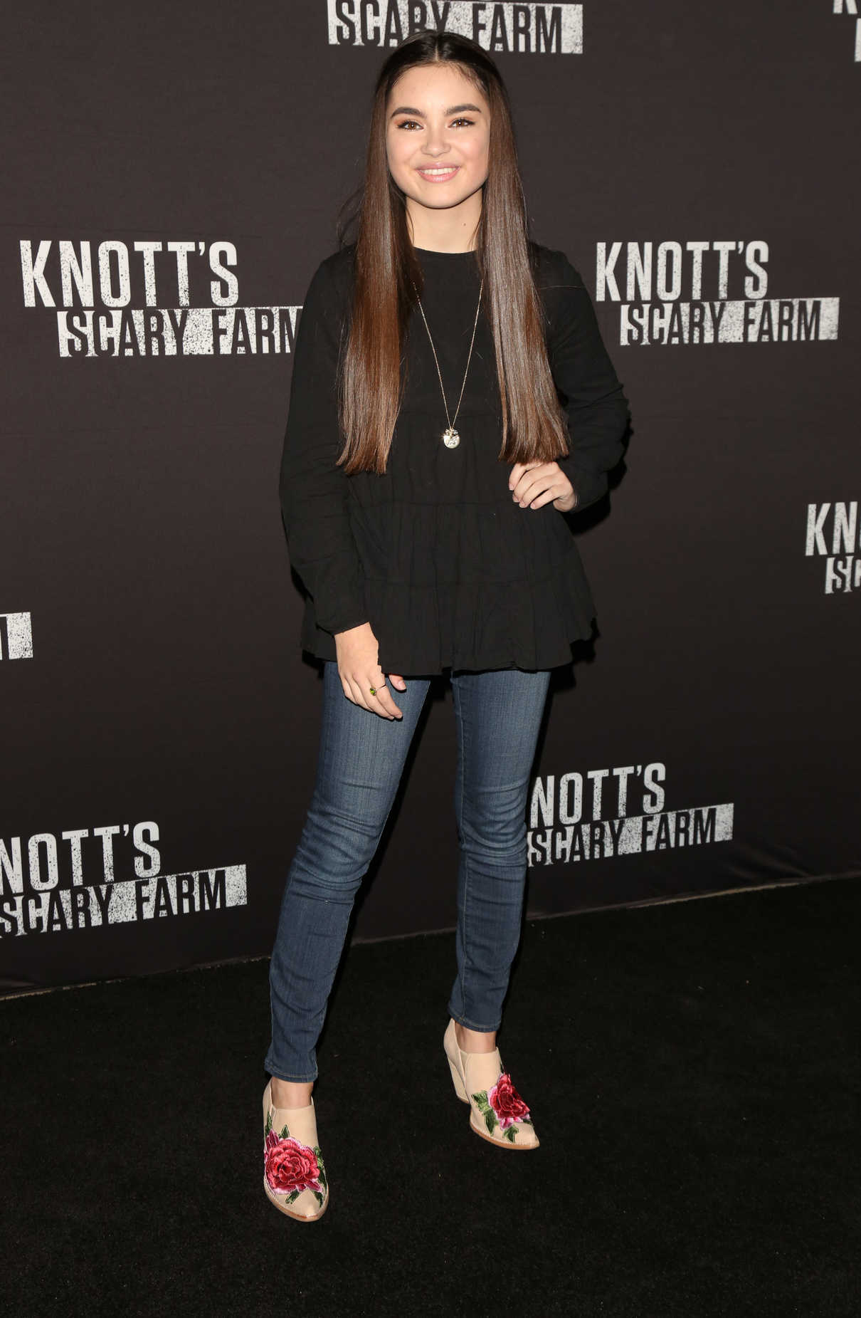 Landry Bender at the Knott's Scary Farm Opening Night in Buena Park 09/30/2016-2