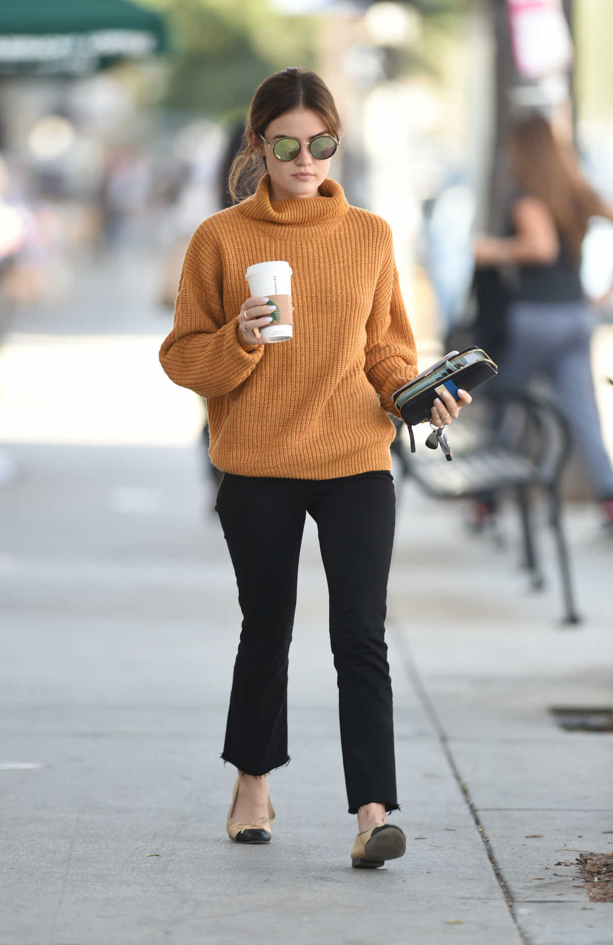 Lucy Hale Stops by Starbucks in Los Angeles 10/13/2016-3