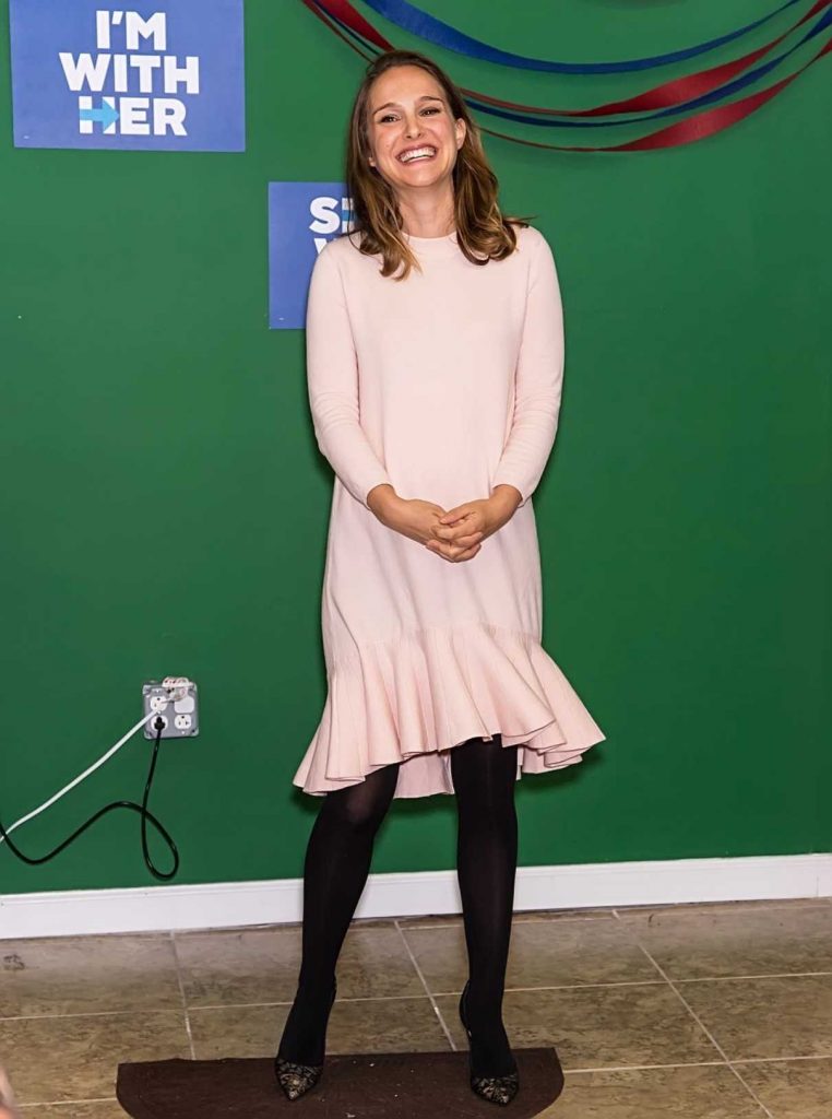 Natalie Portman Campaigns for Hillary Clinton at Voter Registration Launch in Philadelphia 10/10/2016-1