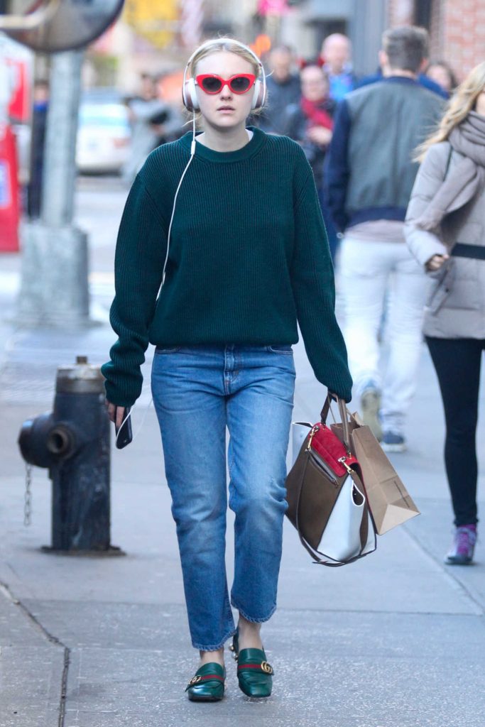 Dakota Fanning Was Seen Out in Soho, New York City 10/31/2016-1