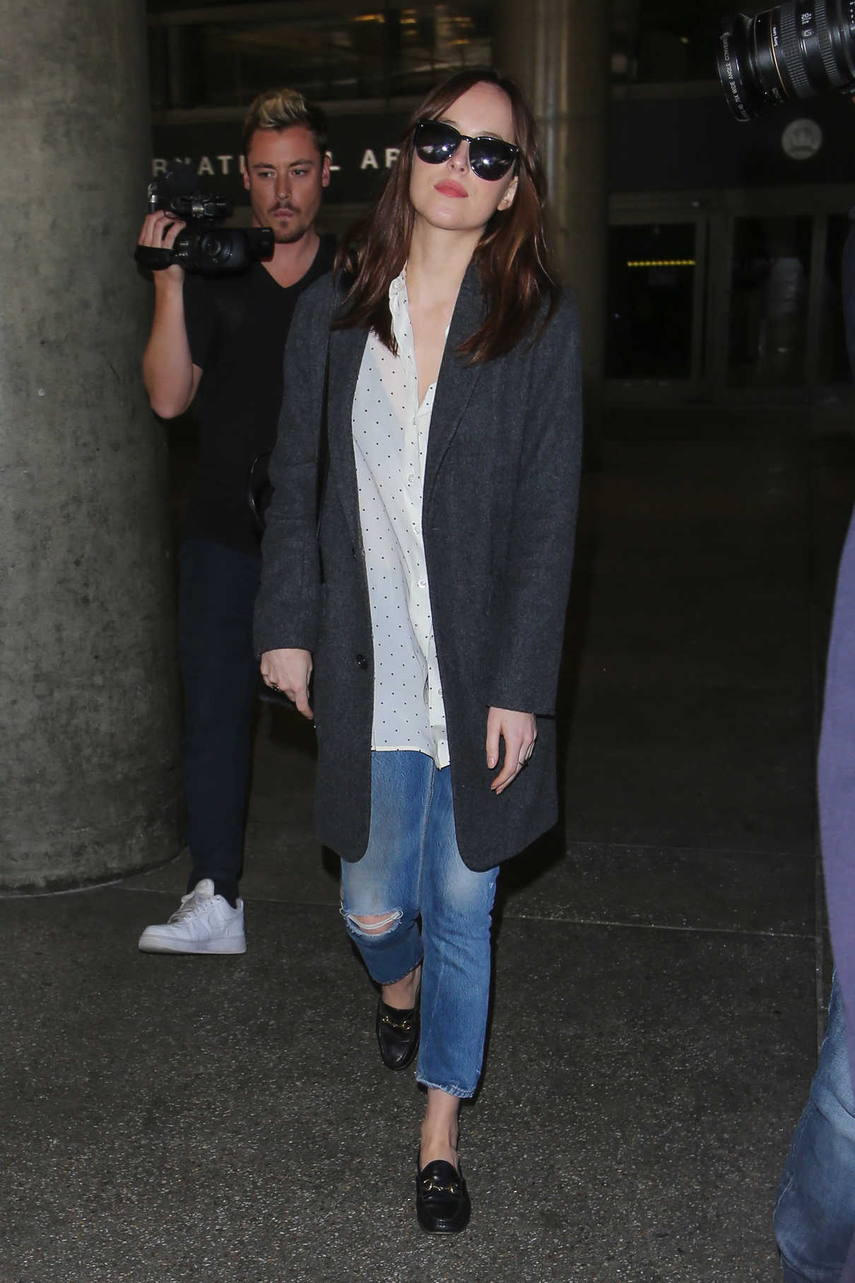 Dakota Johnson Was Seen at LAX Airport in Los Angeles 11/04/2016-2