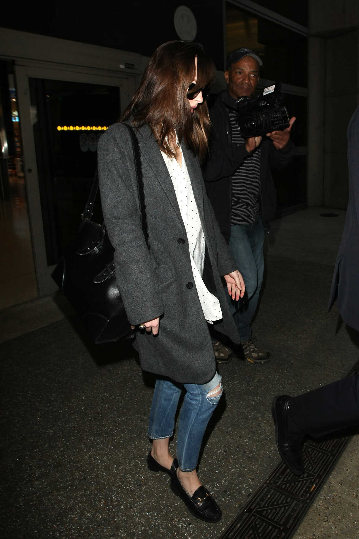 Dakota Johnson Was Seen at LAX Airport in Los Angeles 11/04/2016-4