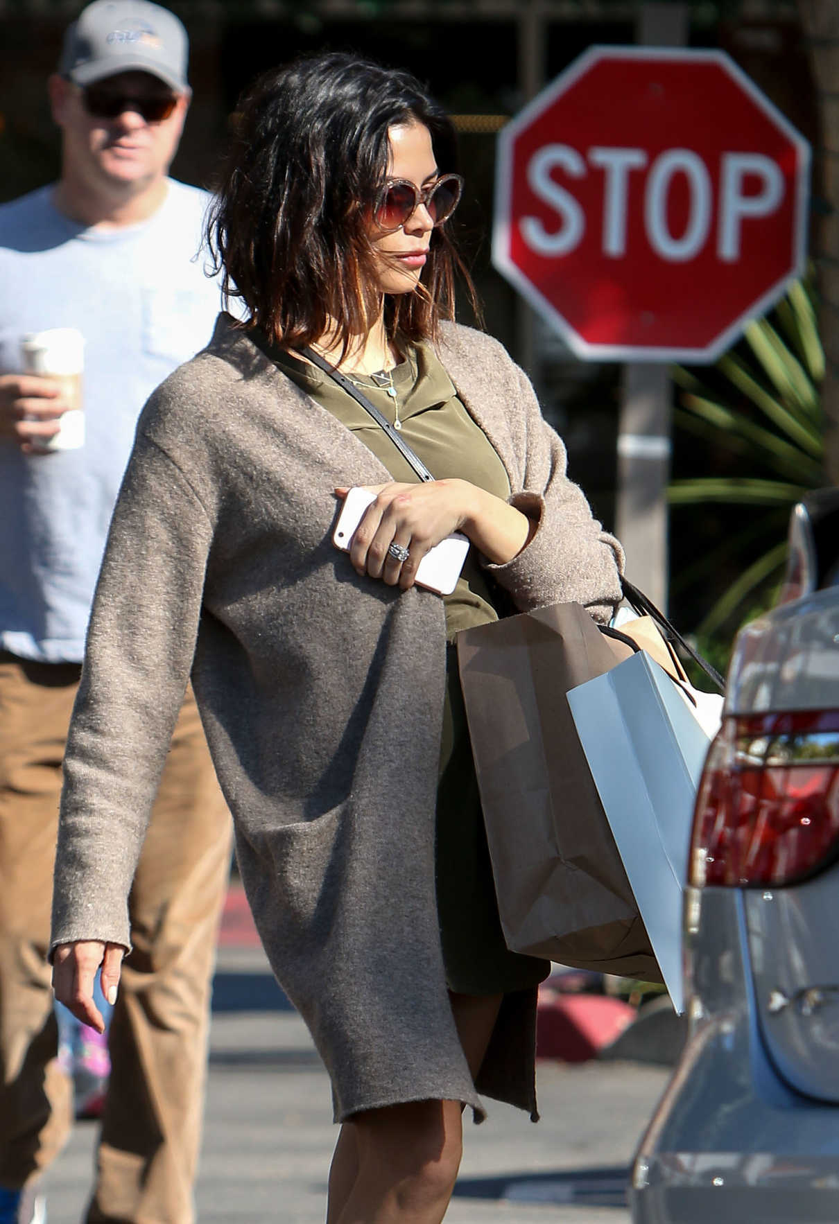 Jenna Dewan Goes Shopping in Bel-Air 11/25/2016-5