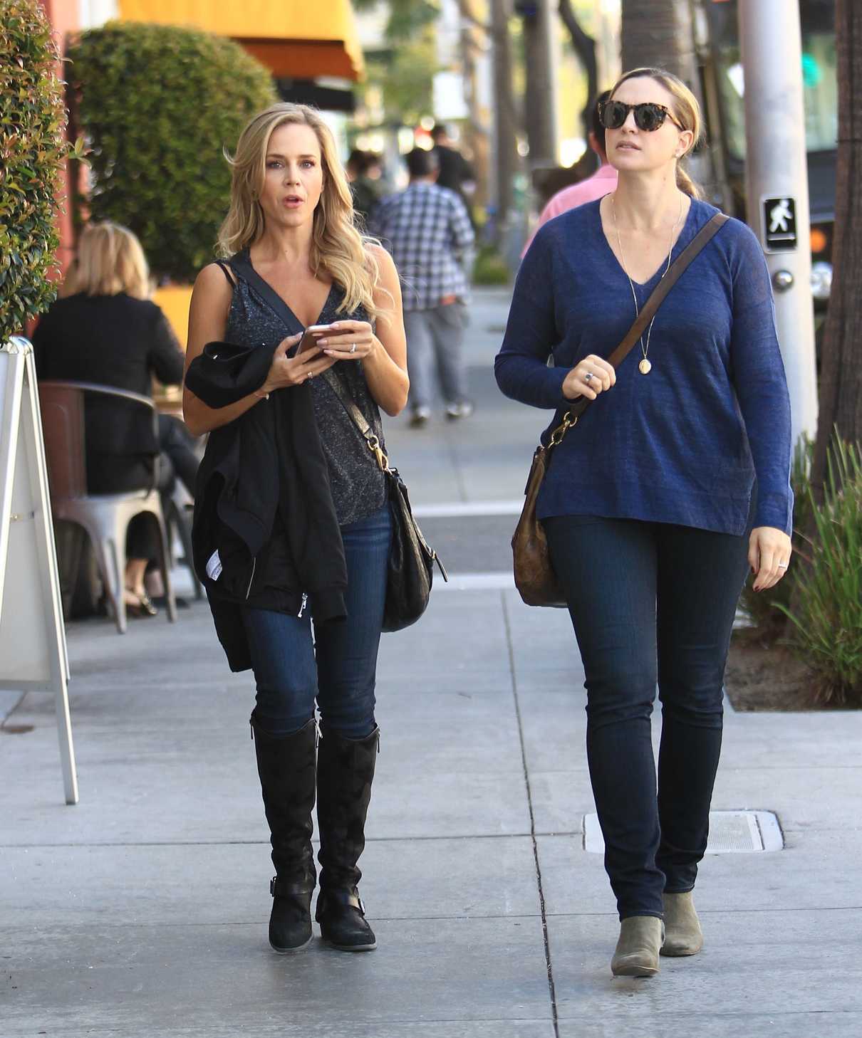 Julie Benz Was Seen Out in Beverly Hills 11/22/2016-5