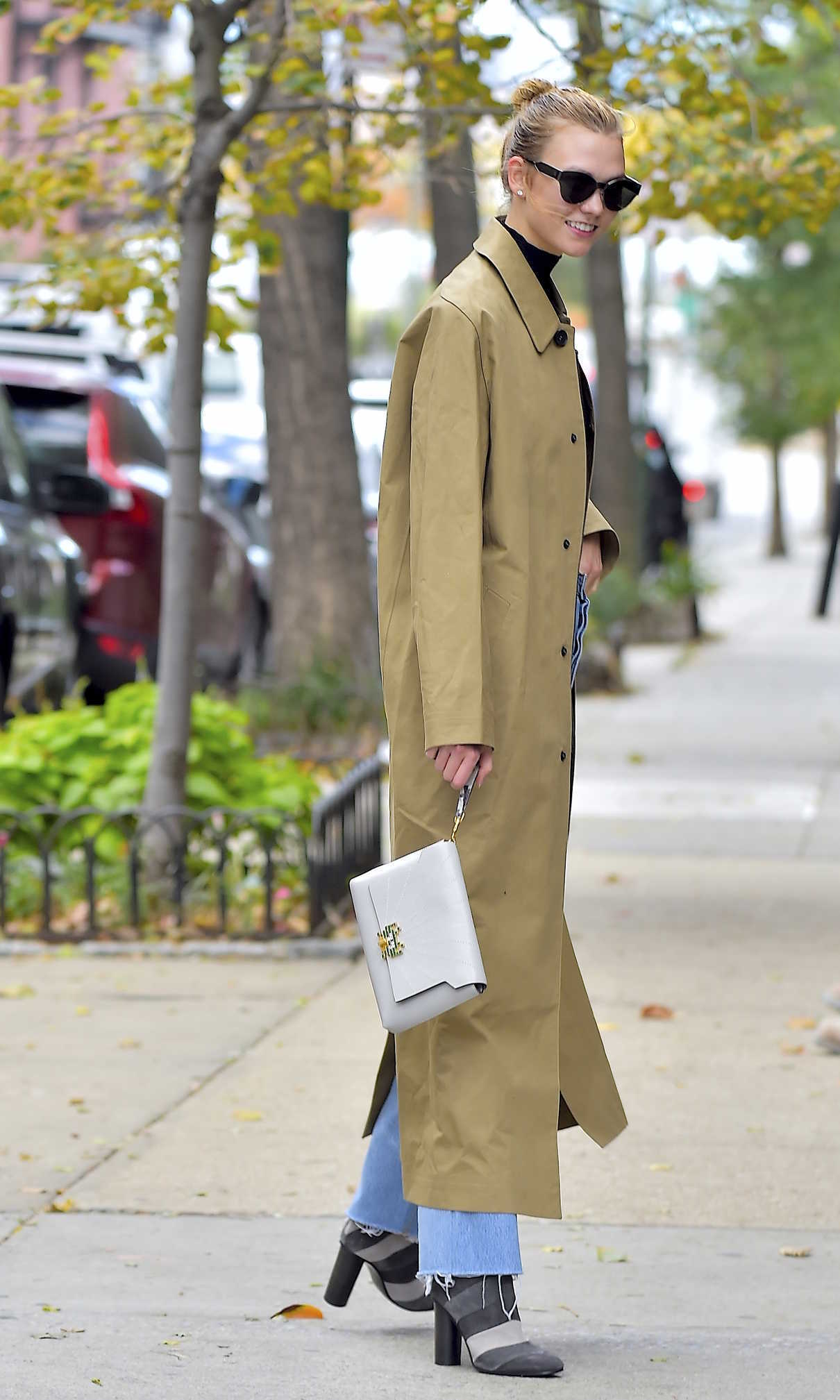 Karlie Kloss Was Seen Out in New York City 11/04/2016-4