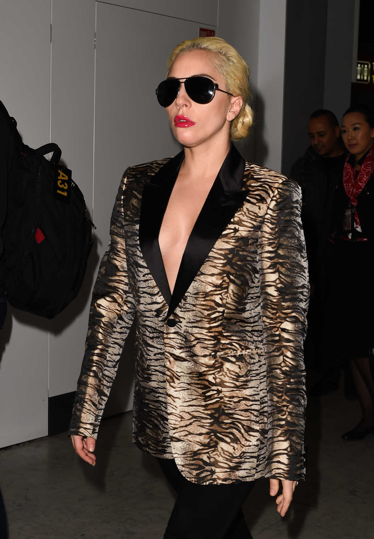 Lady Gaga Was Seen at CDG Airport in Paris 11/27/2016-2