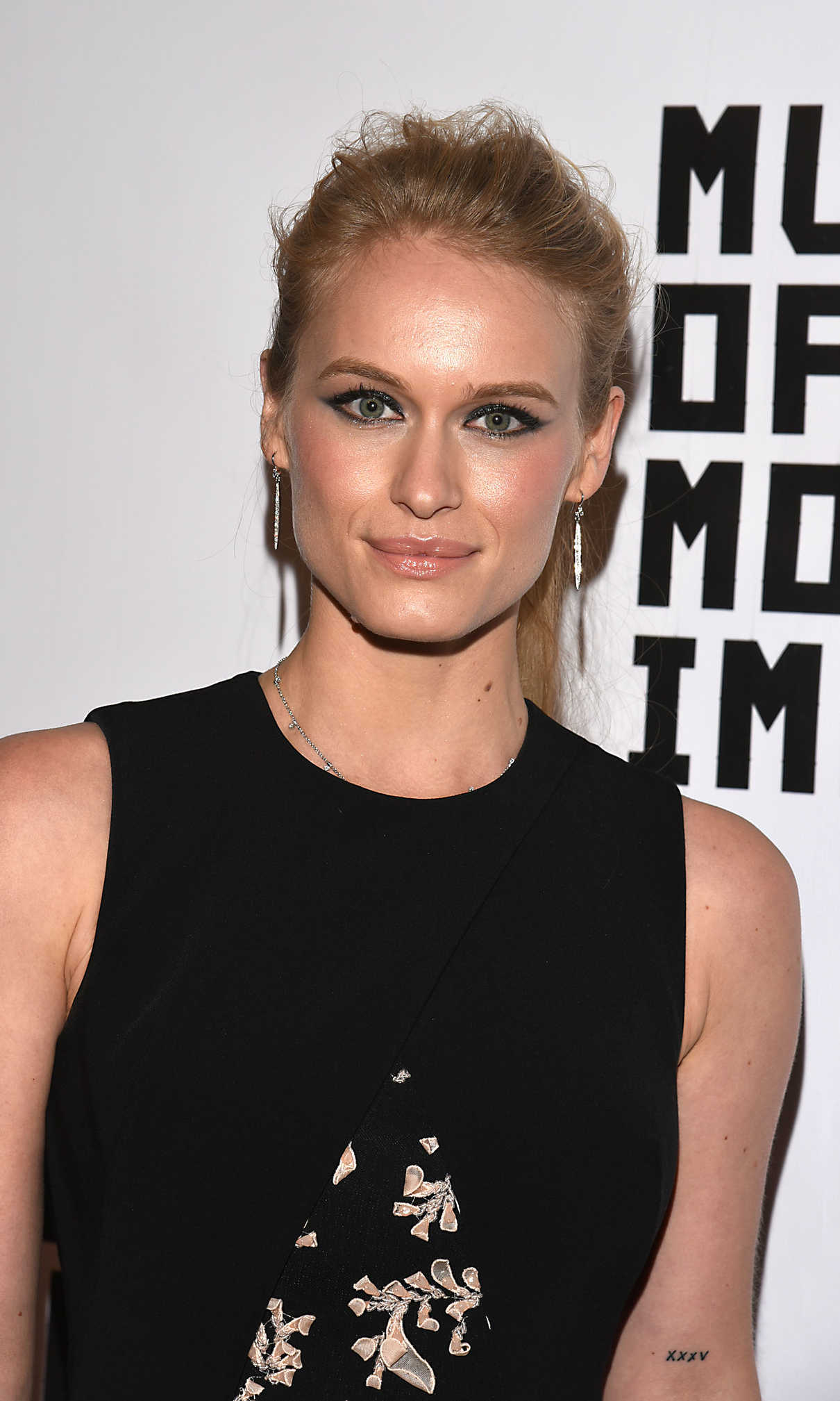 Leven Rambin at the 30th Annual Museum of Moving Image Salute to Warren Beatty in NY 11/02/2016-4