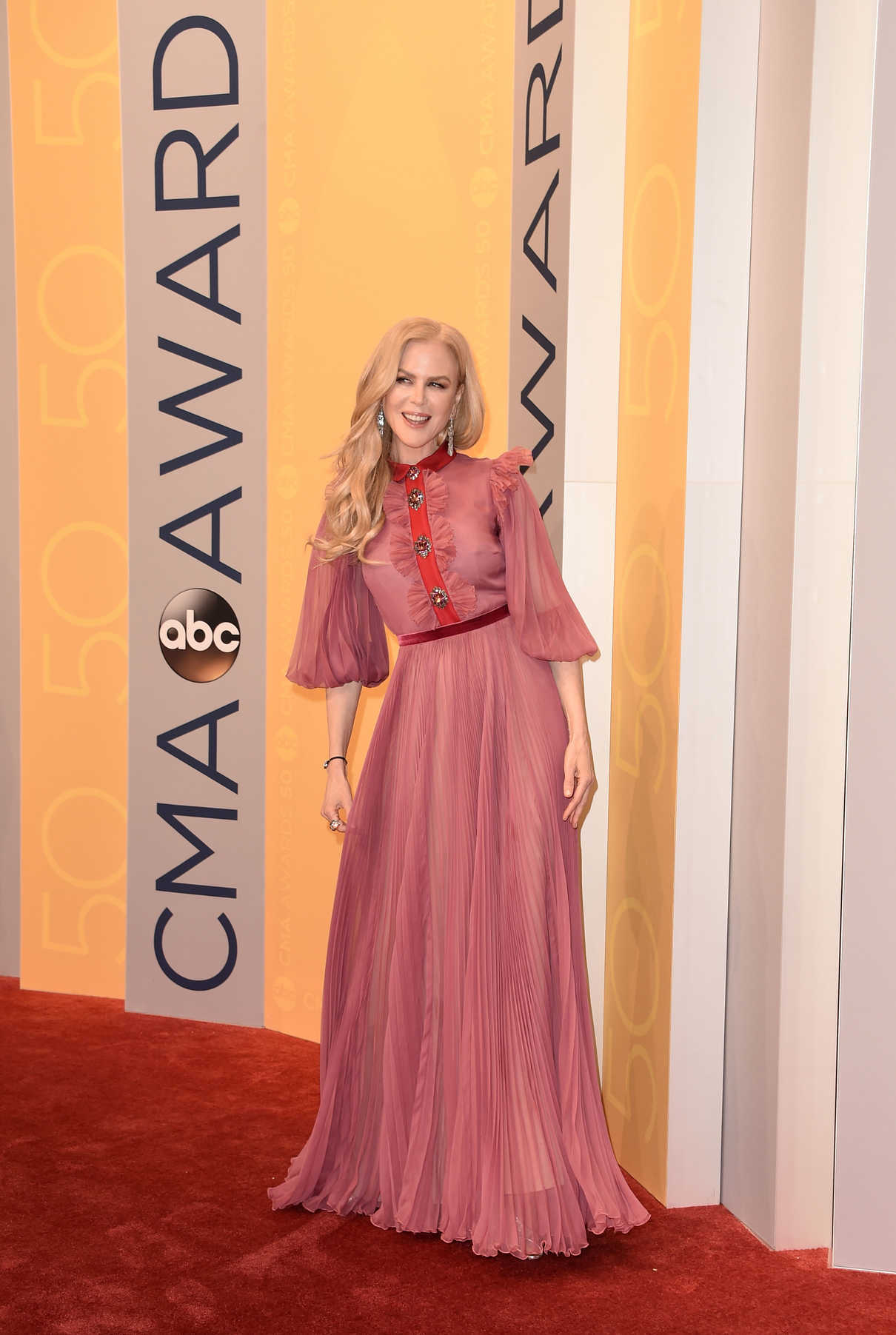 Nicole Kidman at the 50th Annual CMA Awards at Music City Center in Nashville 11/02/2016-3