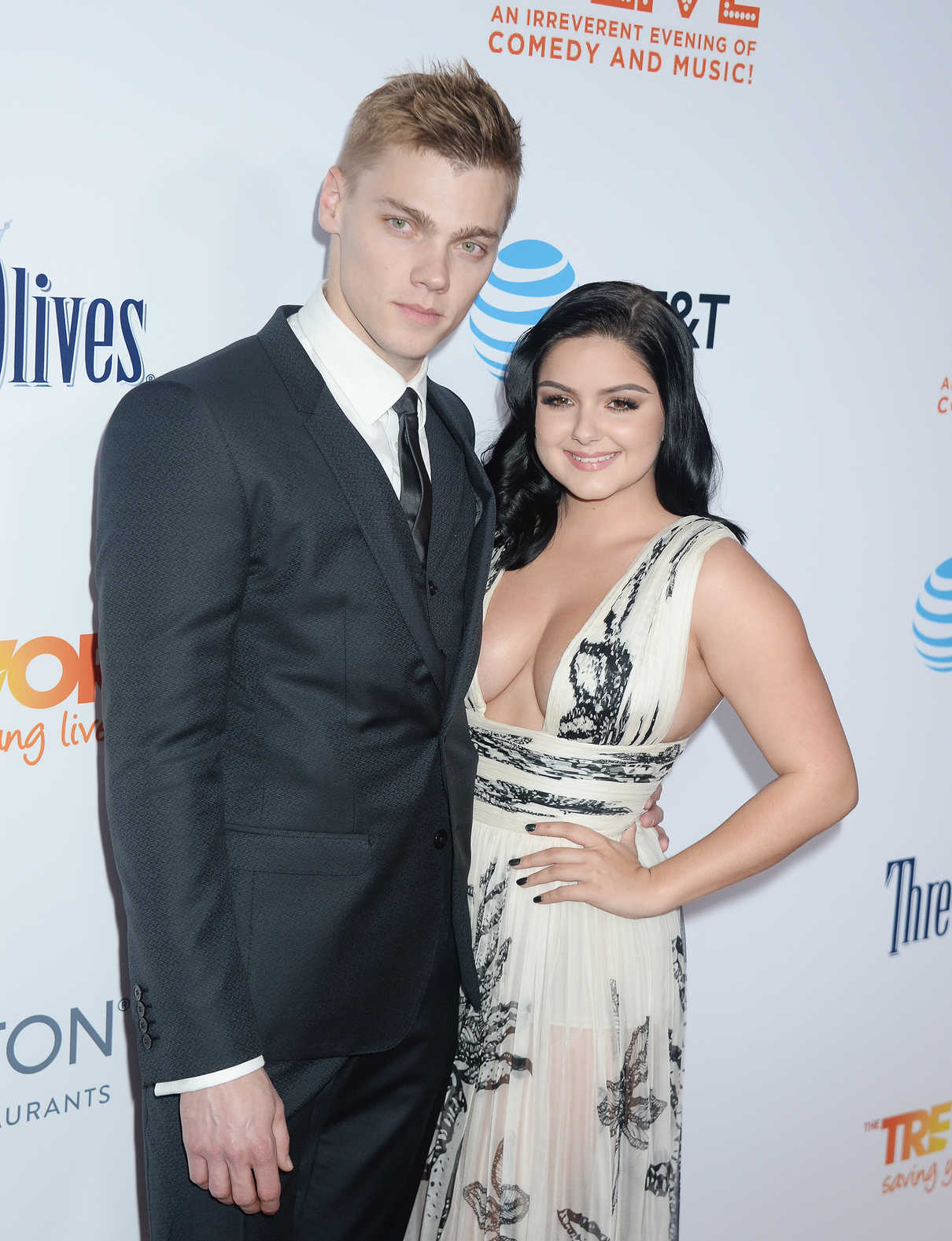 Ariel Winter at the TrevorLIVE Fundraiser in Los Angeles 12/04/2016-3