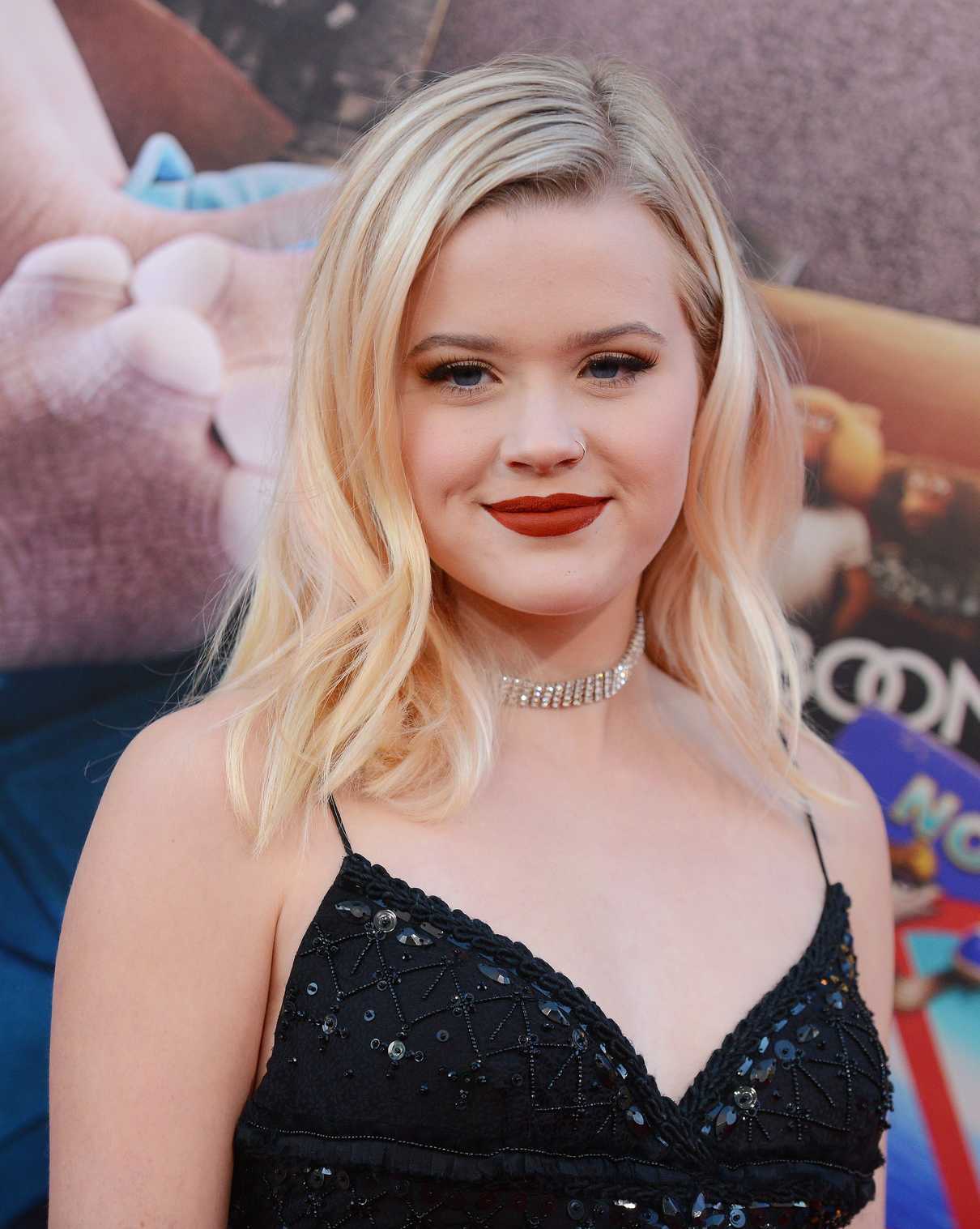 Ava Phillippe at the Sing Premiere in Los Angeles 12/03/2016-4