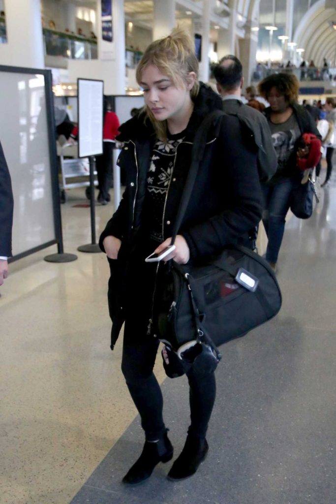 Chloe Moretz Was Seen at LAX Airport in Los Angeles 12/21/2016-1