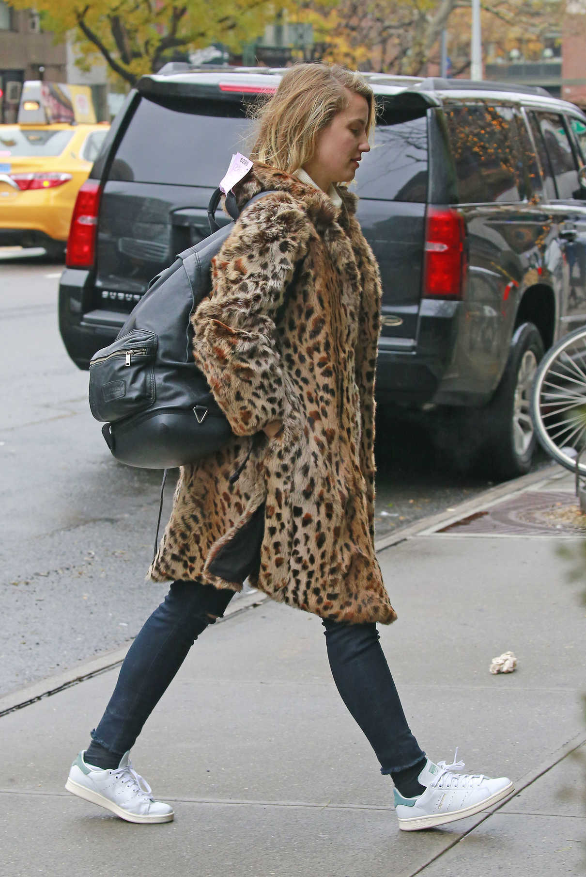 Dianna Agron Leaves Her Hotel in New York City 12/05/2016-3