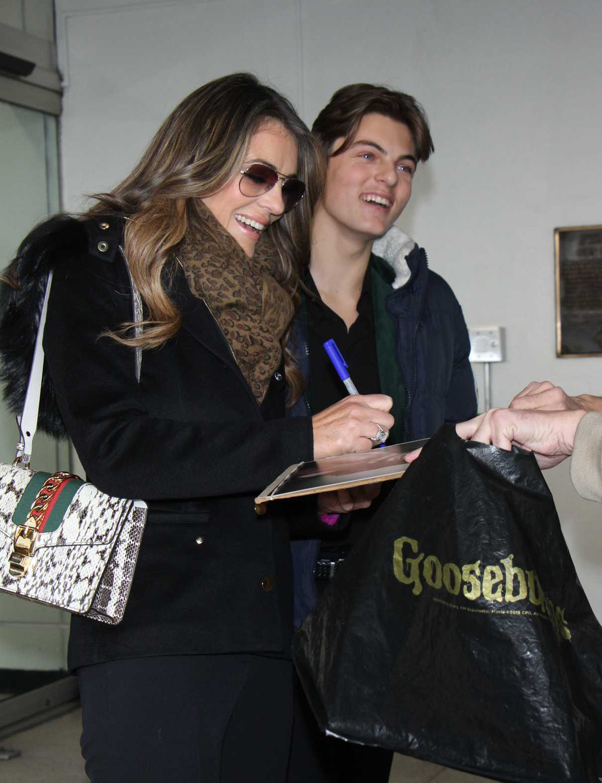 Elizabeth Hurley Was Seen Out in New York 12/01/2016-4