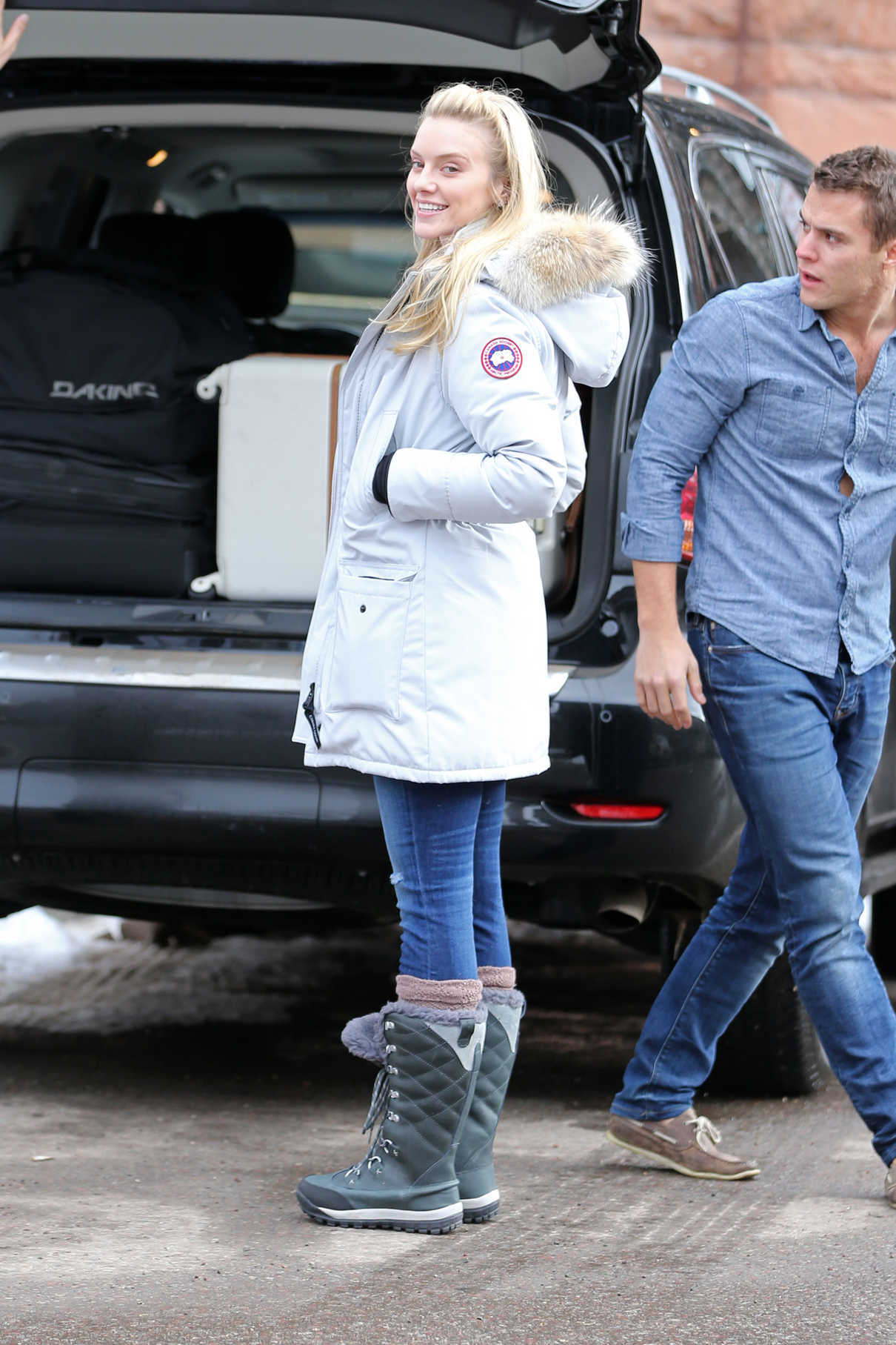 Elle Evans Was Seen Out in Aspen, Colorado 12/22/2016-5