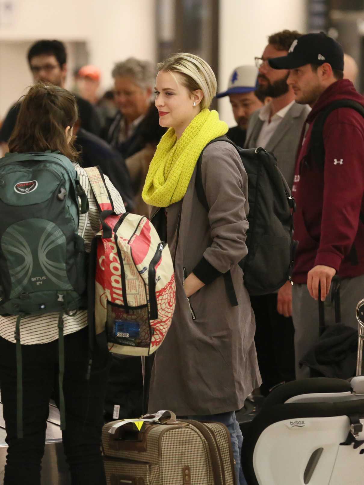 Evan Rachel Wood Arrives at LAX Airport in Los Angeles 12/29/2016-4