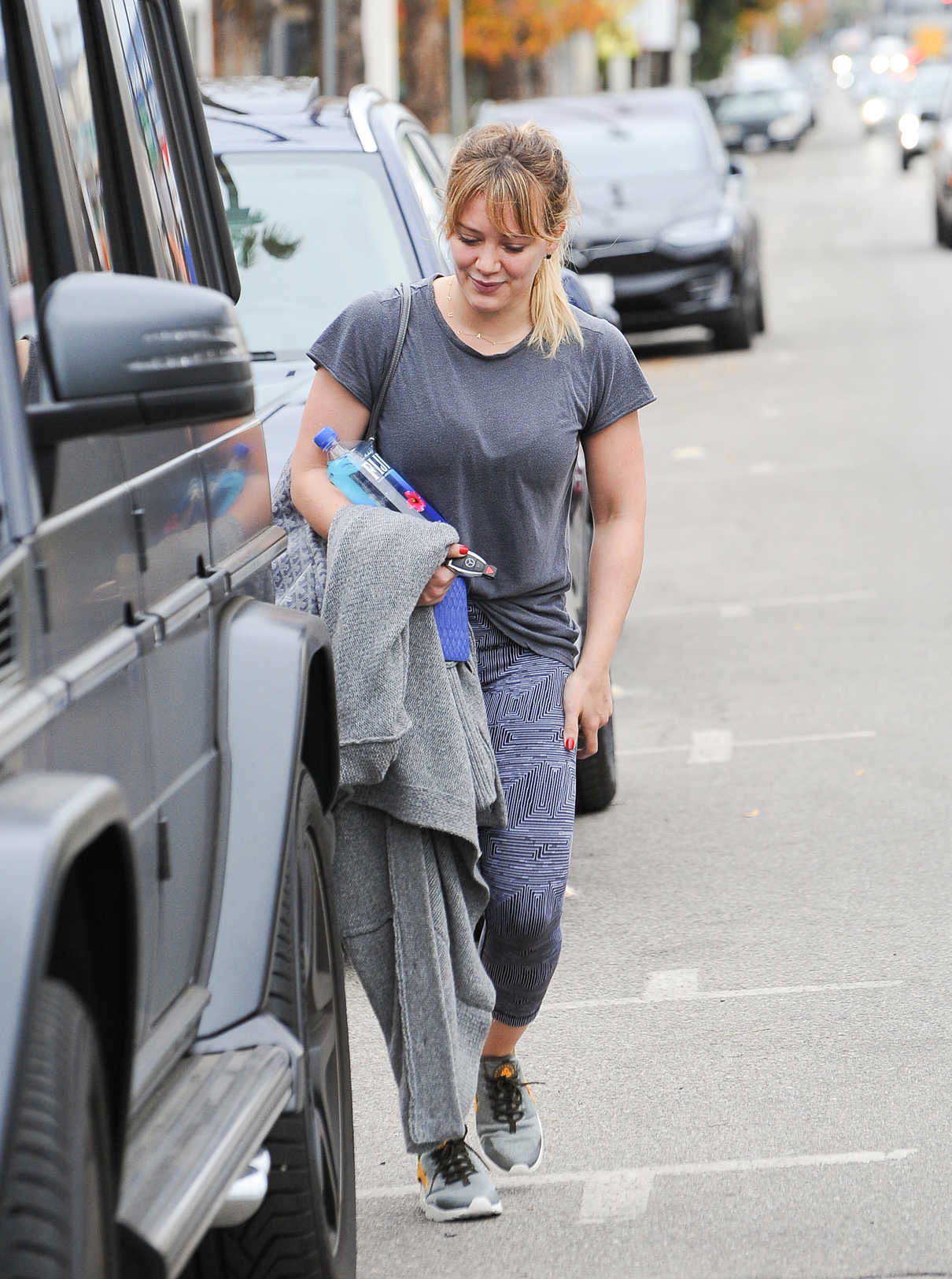 Hilary Duff Was Seen Out in Los Angeles 12/21/2016-4
