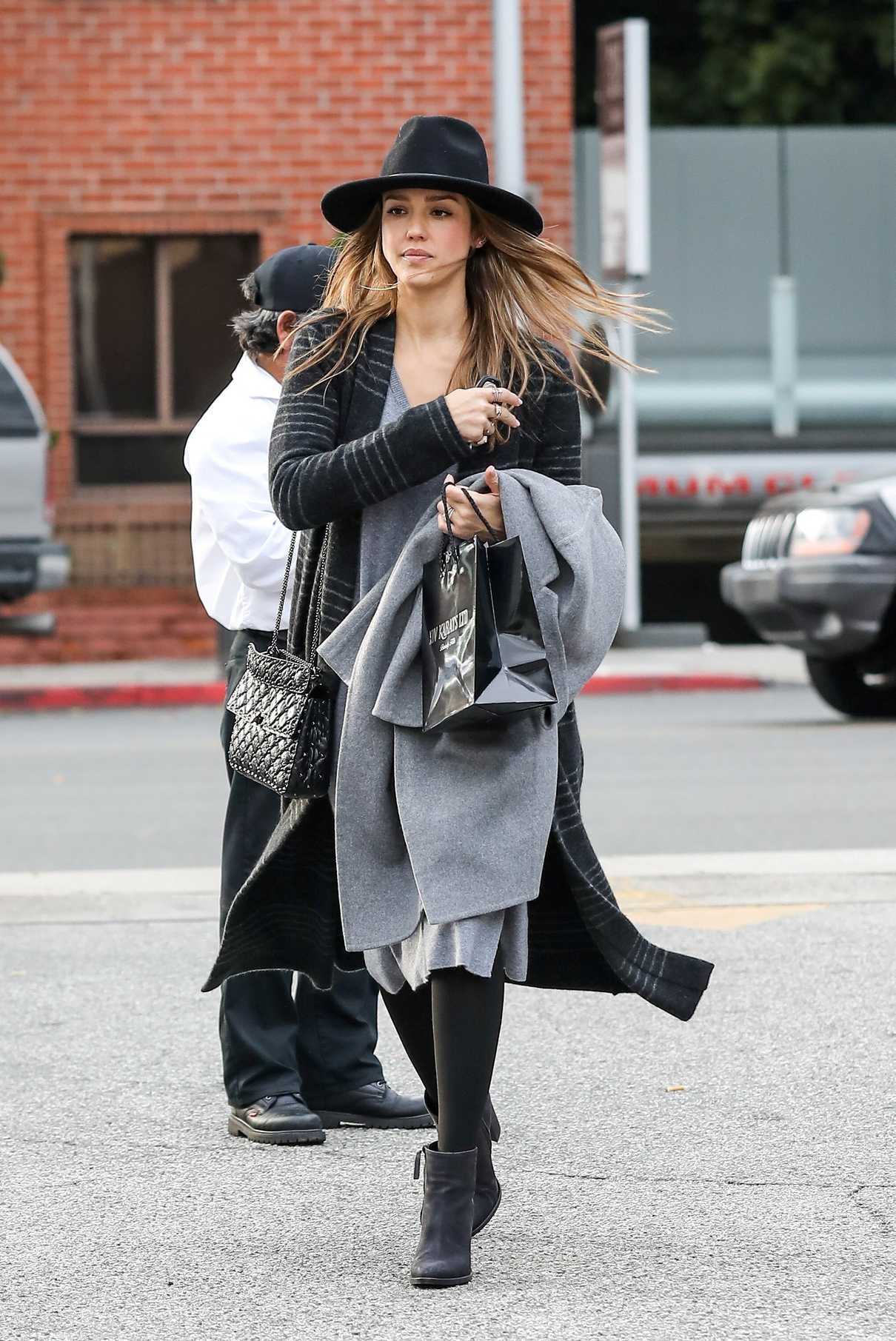 Jessica Alba Was Seen Out in Beverly Hills 12/23/2016-3
