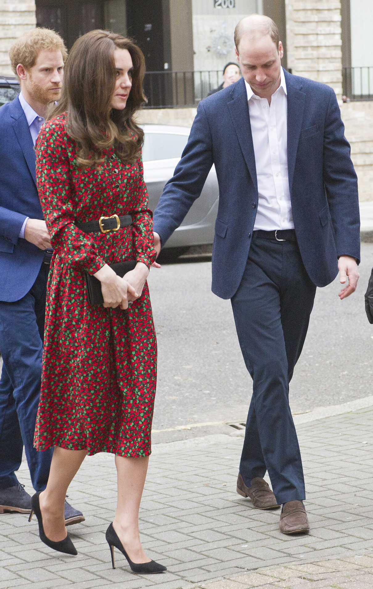 Kate Middleton Arrives at Harrow Club in West London 12/19/2016-4