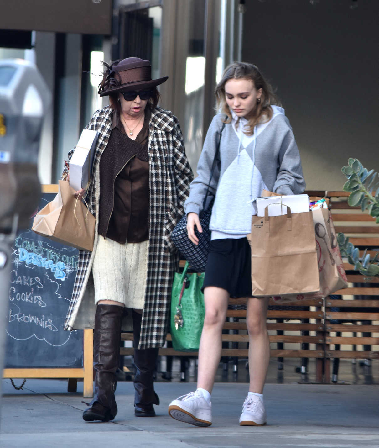 Lily Rose Depp Goes Grocery Shopping in West Hollywood 12/15/2016-2