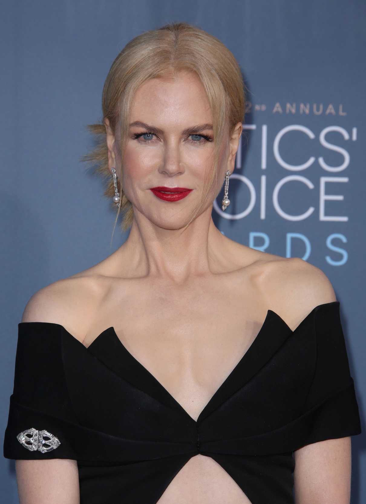 Nicole Kidman at the 22nd Annual Critics' Choice Awards in Santa Monica 12/11/2016-5