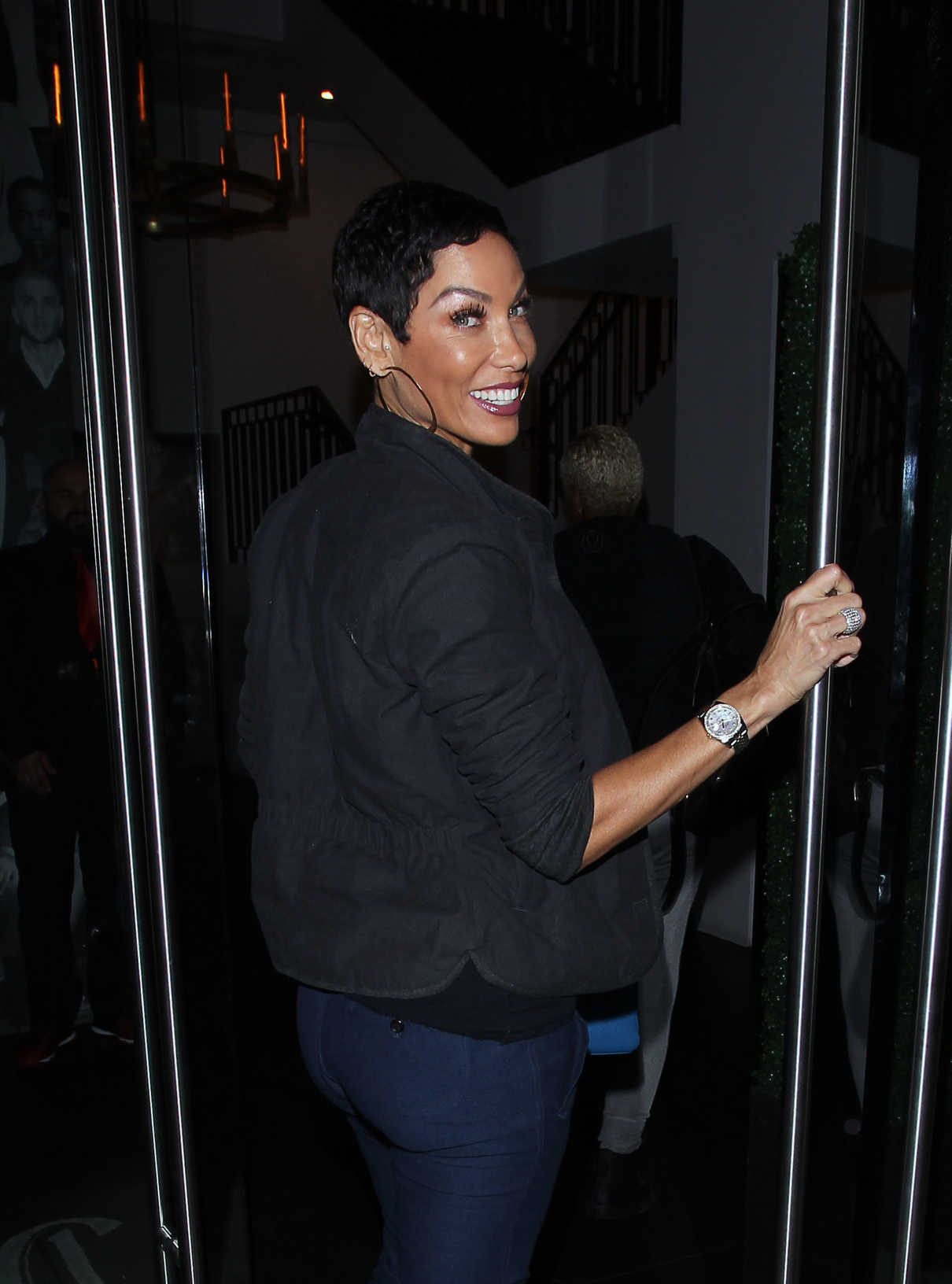 Nicole Murphy Arrives at Catch Restaurant in West Hollywood 12/16/2016-5