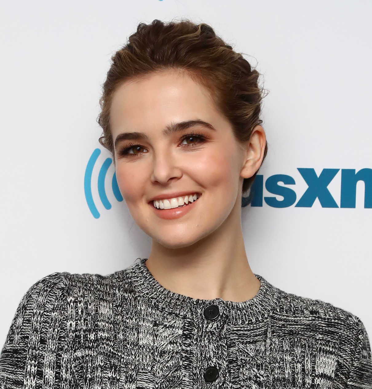 Zoey Deutch Visits the SiriusXM Studio in New York City 12/12/2016-4