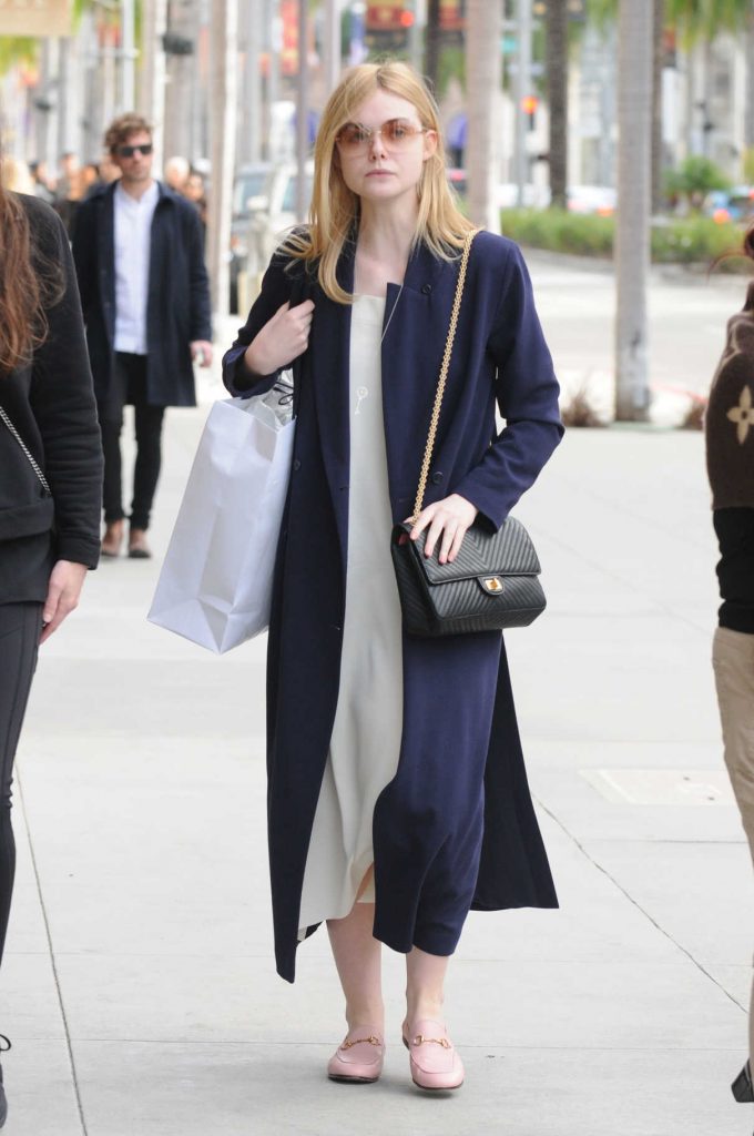 Elle Fanning Goes Shopping in Beverly Hills 01/21/2017-1