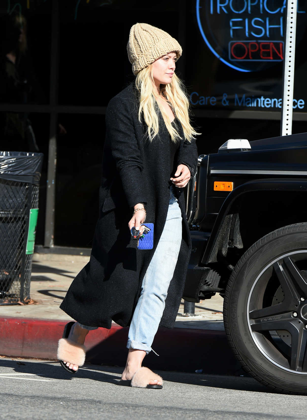 Hilary Duff Was Seen Out in Los Angeles 01/06/2017-4