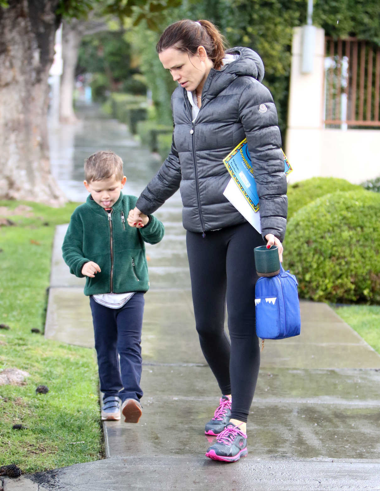 Jennifer Garner Was Seen With Her Son Samuel in Los Angeles 01/23/2017-2