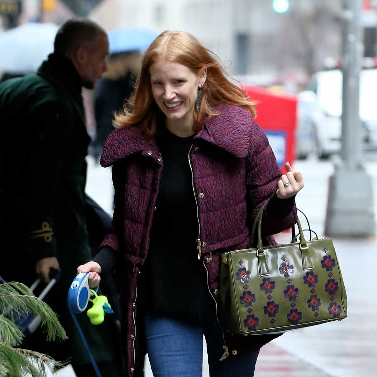 Jessica Chastain Walks Her Dog Out in New York City 01/02/2017-3