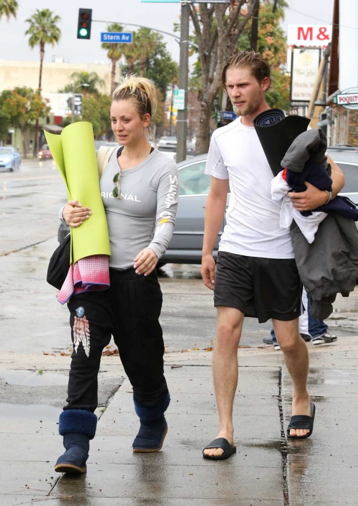 Kaley Cuoco and Karl Cook Leave Yoga Class in Los Angeles 01/23/2017-1