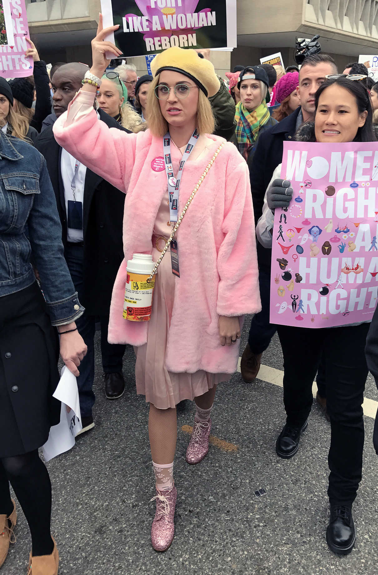 Katy Perry at the Women's March in Los Angeles 01/21/2017-2