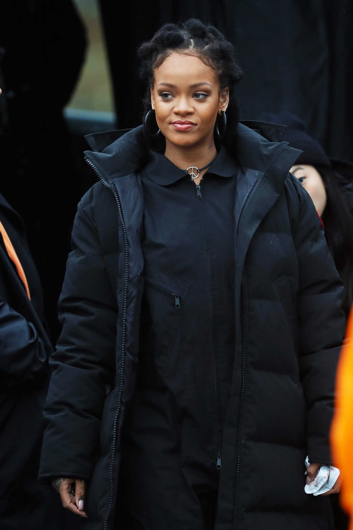 Rihanna on the Set of Oceans Eight in New York City 01/24/2017-5