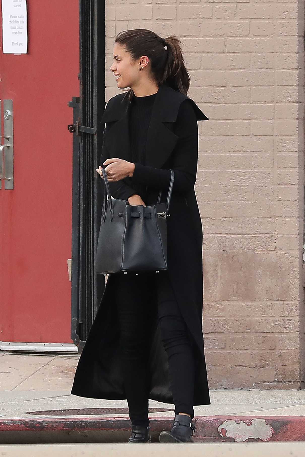 Sara Sampaio Was Seen Out in Hollywood 01/24/2017-4