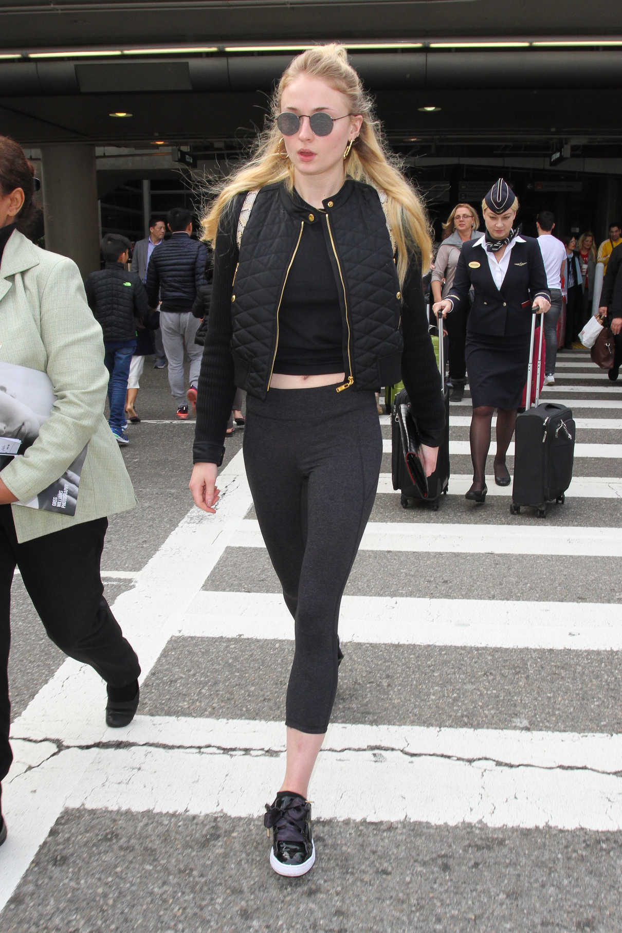 Sophie Turner Arrives at LAX Airport in Los Angeles 01/04/2017-5