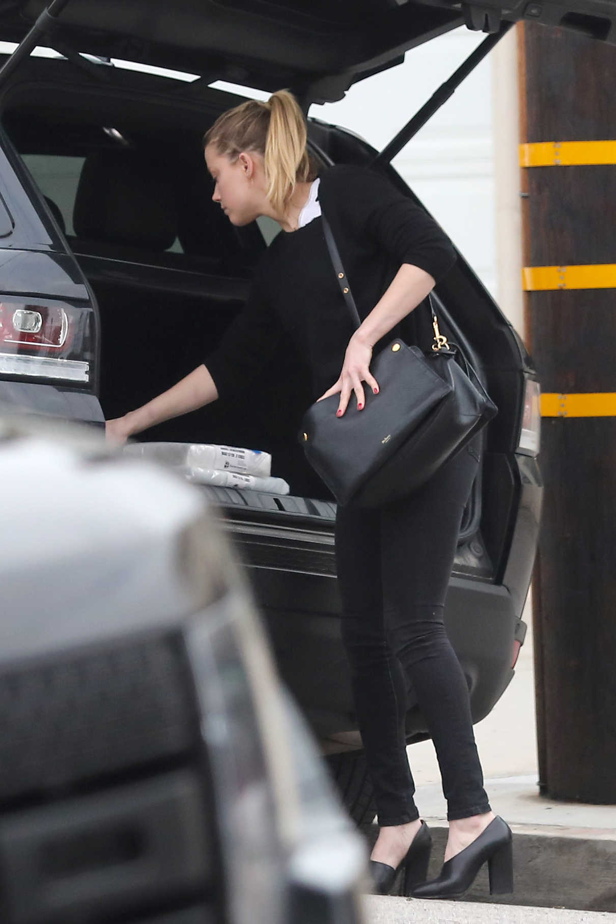 Amber Heard Was Seen Out in West Hollywood 02/21/2017-5