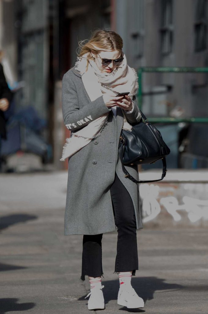 Dakota Fanning Was Seen Out in Soho, New York City 02/02/2017-2