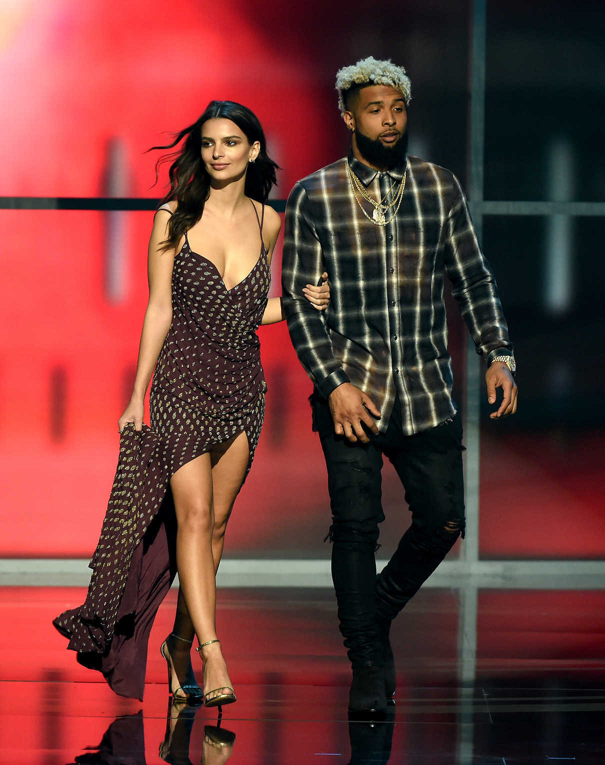 Emily Ratajkowski at the 6th Annual NFL Honors at Wortham Theater Center in Houston 02/04/2017-5