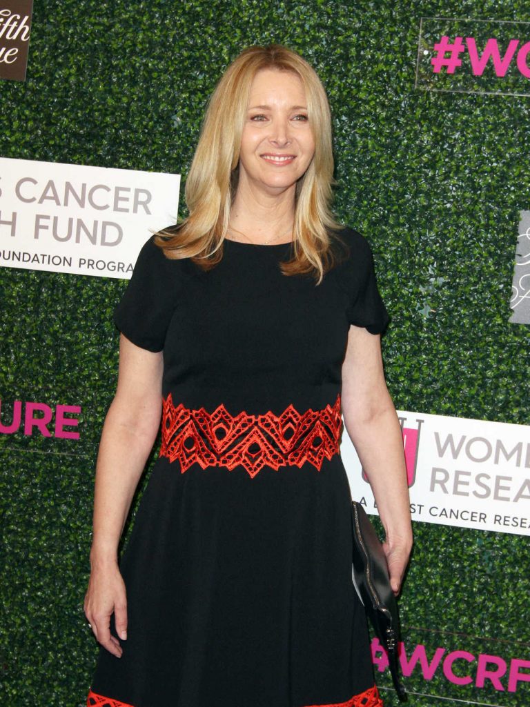 Lisa Kudrow at the Women’s Cancer Research Fund Hosts An Unforgettable
