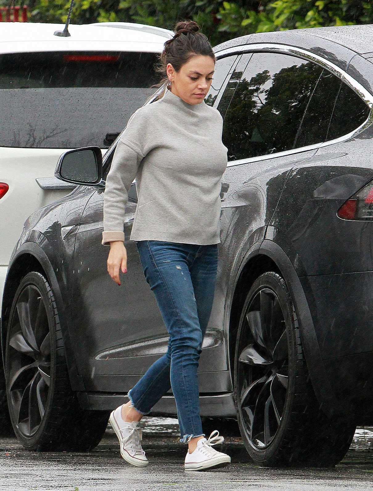 Mila Kunis Was Seen Out in Studio City 02/06/2017-2