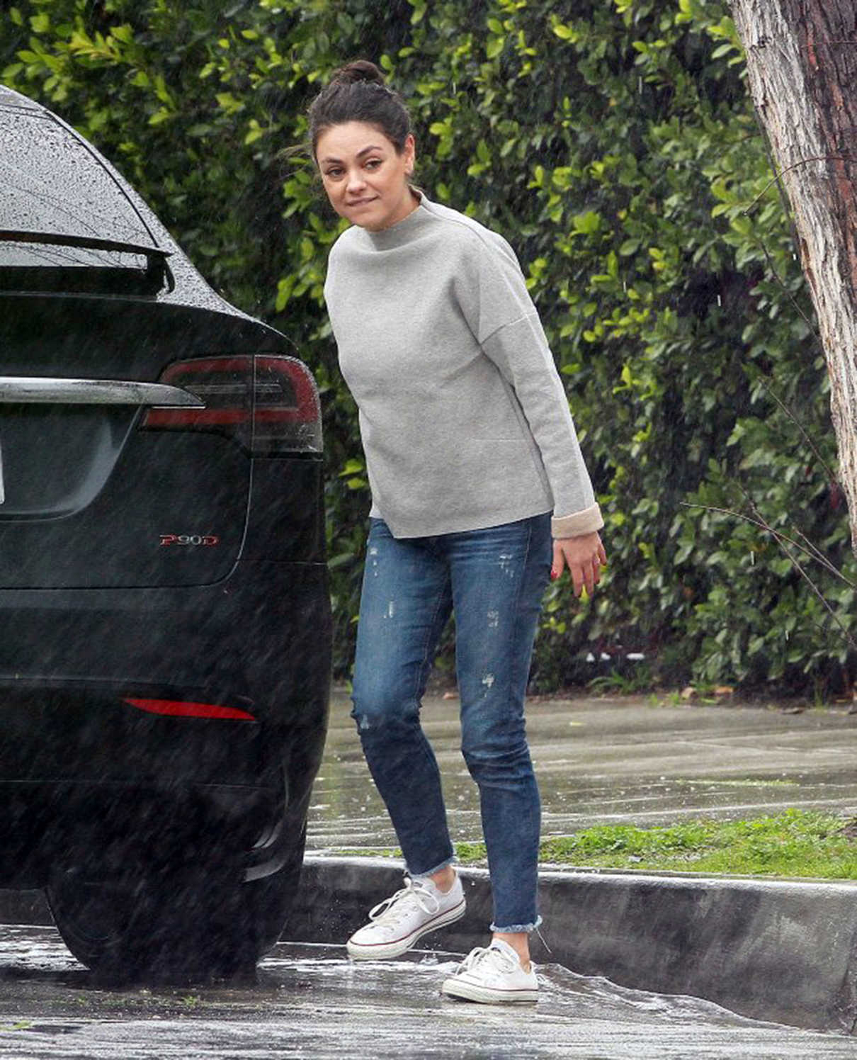 Mila Kunis Was Seen Out in Studio City 02/06/2017-4