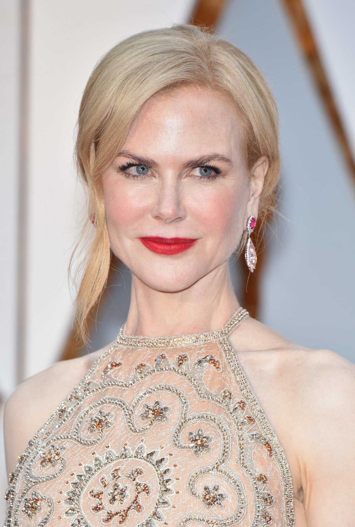 Nicole Kidman at the the 89th Annual Academy Awards in Hollywood 02/26/2017-5