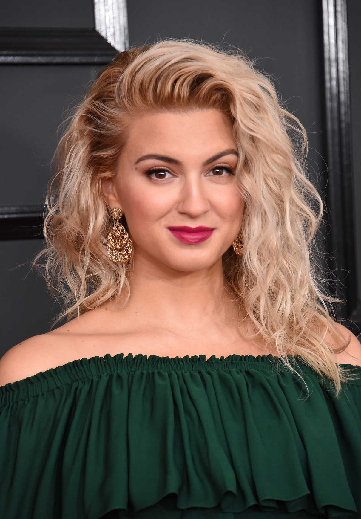 Tori Kelly at the 59th Grammy Awards in Los Angeles 02/12/2017-5