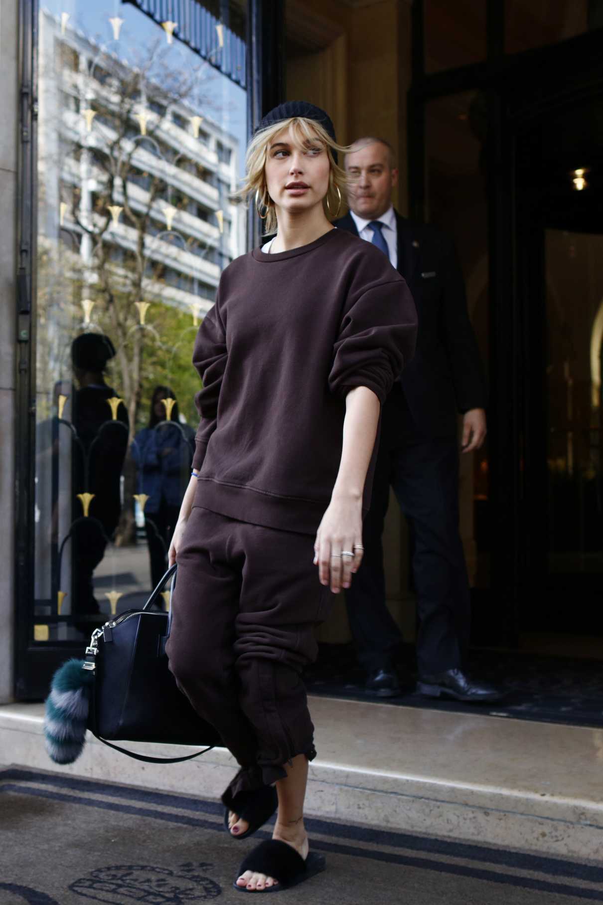 Hailey Baldwin Leaves Her Hotel in Paris 03/27/2017-2
