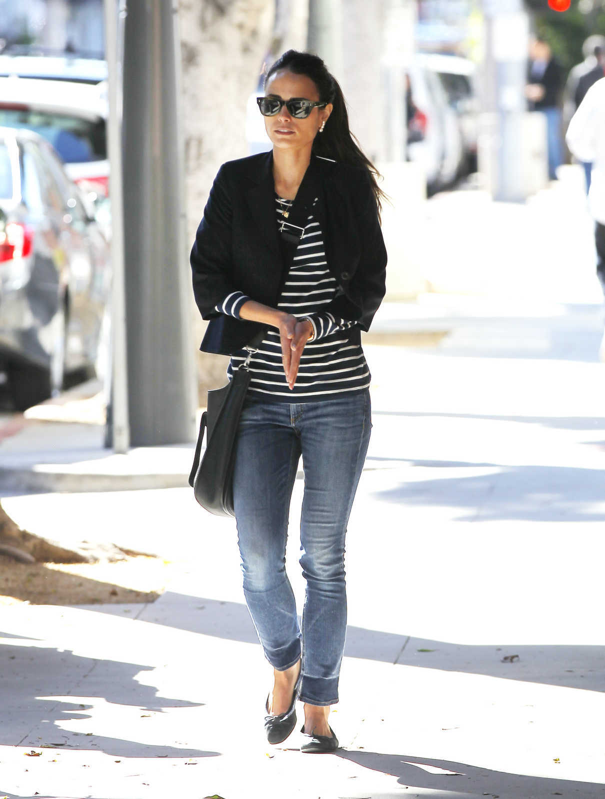 Jordana Brewster Was Seen Out in Brentwood 03/23/2017-2