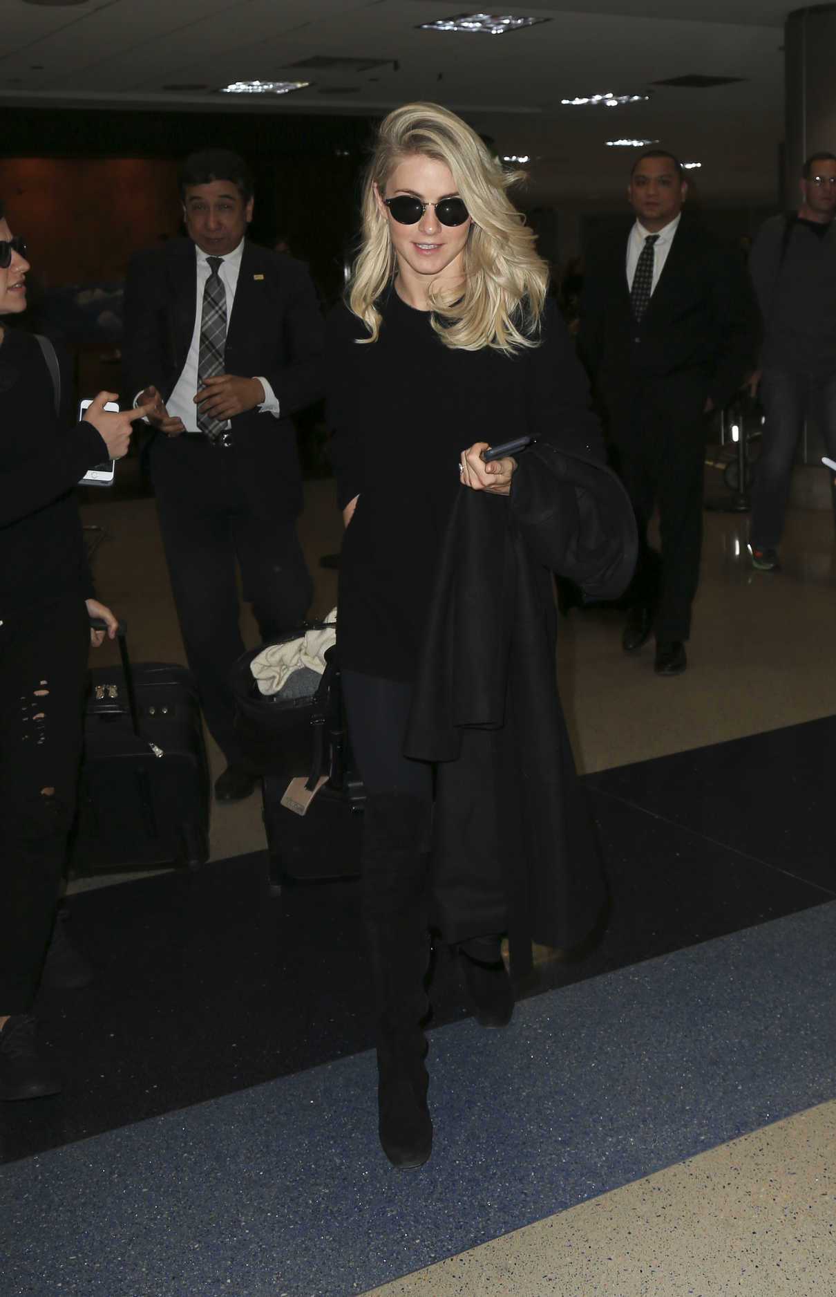 Julianne Hough Was Spotted at LAX Airport in LA 03/23/2017-2
