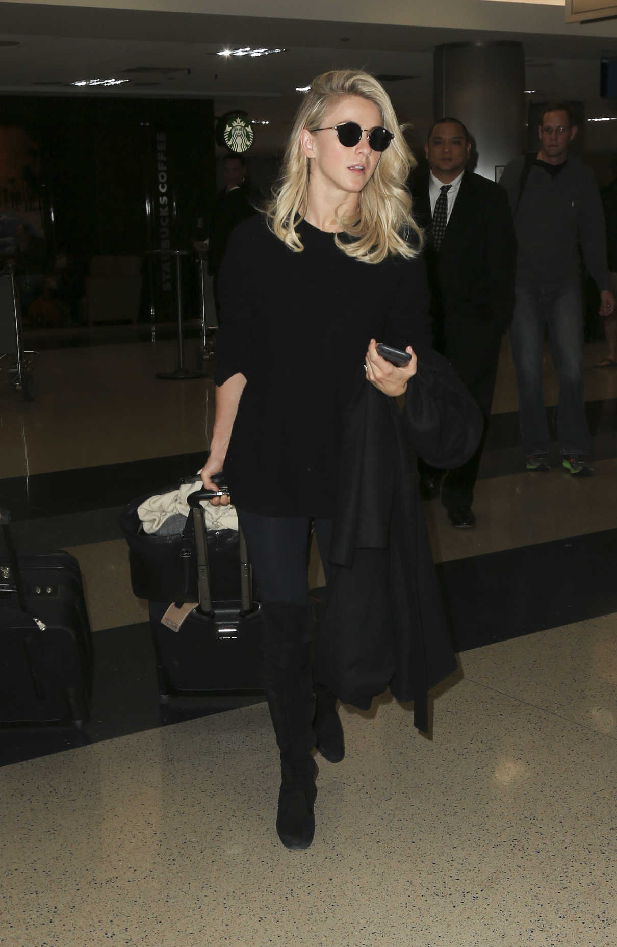 Julianne Hough Was Spotted at LAX Airport in LA 03/23/2017-5
