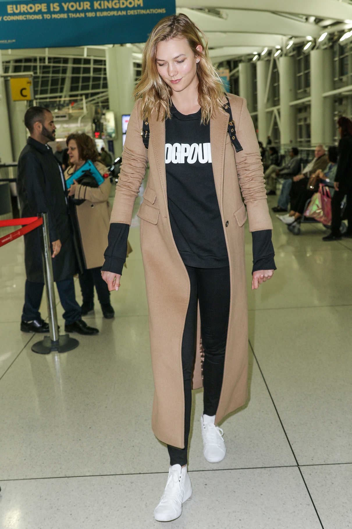 Karlie Kloss Was Seen in a Beige Coat at JFK Airport in New York City 02/28/2017-4