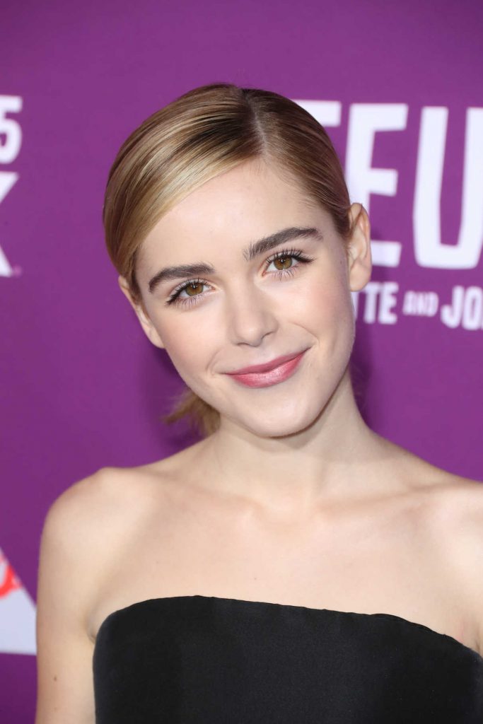 Kiernan Shipka at the Feud Bette and Joan Premiere in Hollywood 03/01